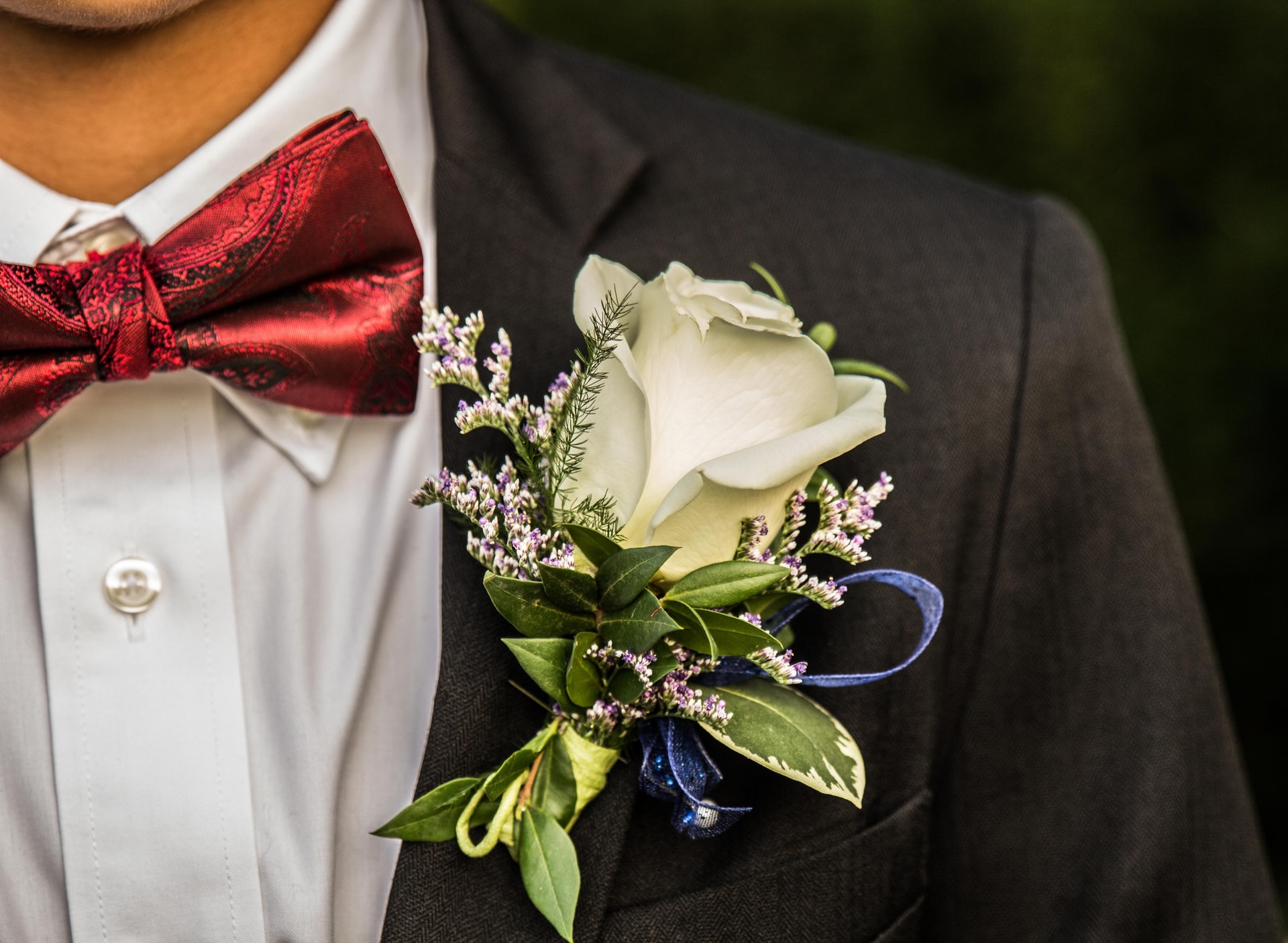 Wedding Boutonnieres Who Gets One