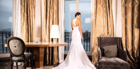 What is a Sample Sale Wedding Dress?
