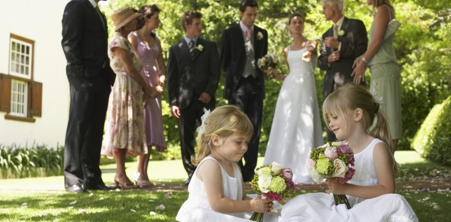 How to Host a Kid-Friendly Wedding